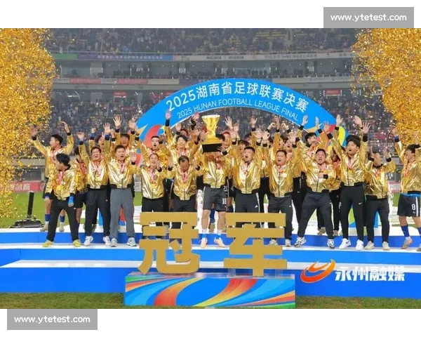 全新足球杯赛即将开赛 各大球队激烈角逐争夺荣耀与冠军奖杯